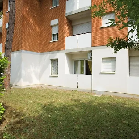In 24611 Apartment